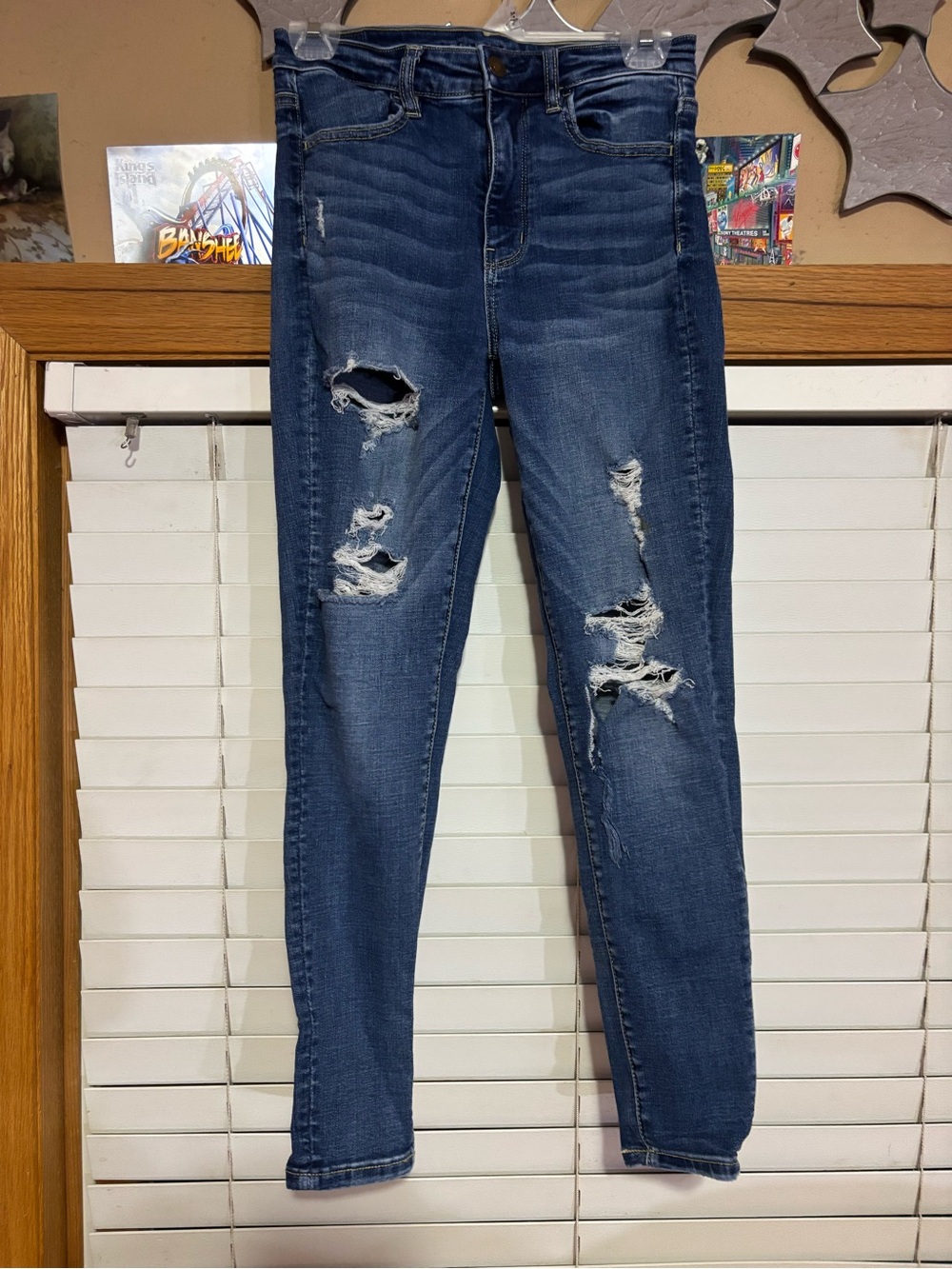 American Eagle Ripped Blue Jeans